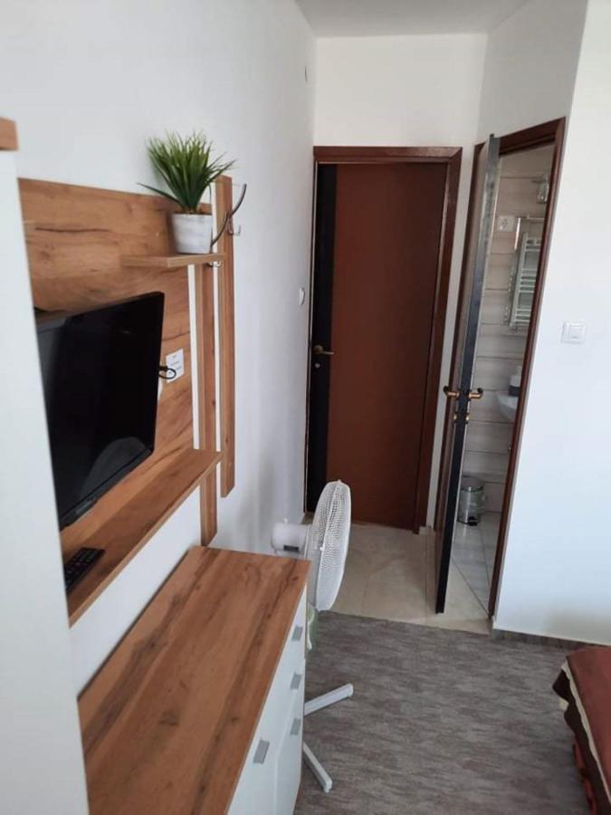 Fiesta Apartman Miskolc Exterior photo